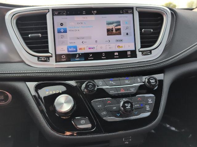 new 2026 Chrysler Pacifica car, priced at $39,988