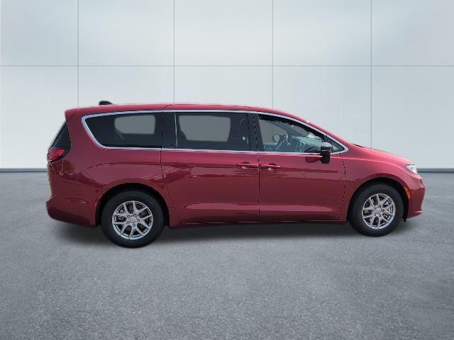 new 2026 Chrysler Pacifica car, priced at $39,988