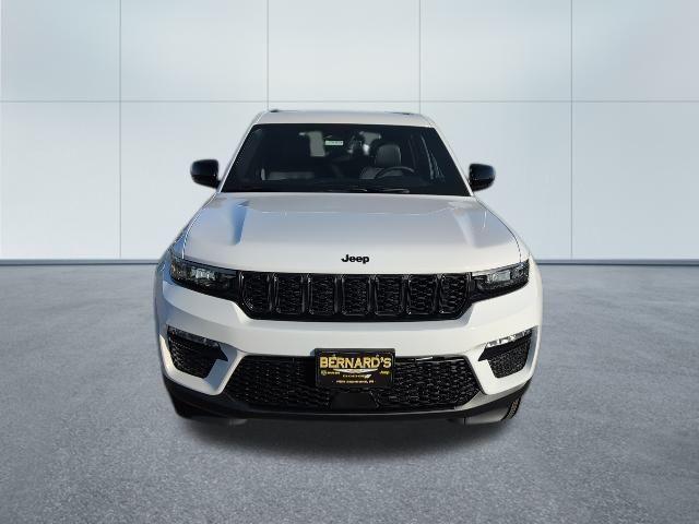 new 2025 Jeep Grand Cherokee car, priced at $45,888