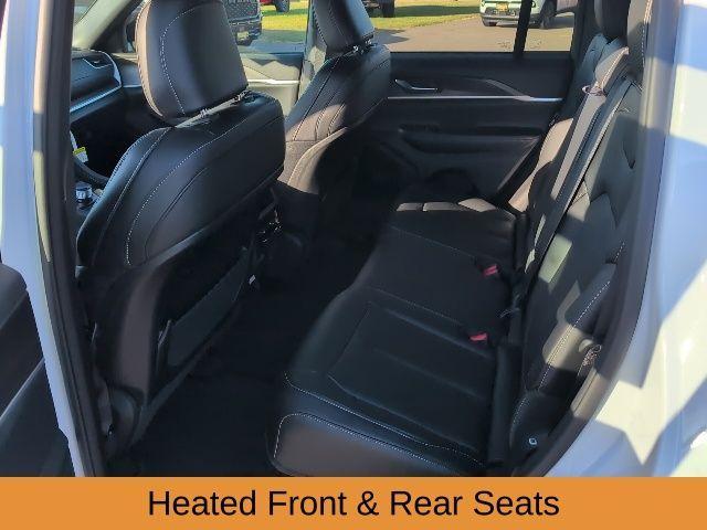 new 2025 Jeep Grand Cherokee car, priced at $45,888