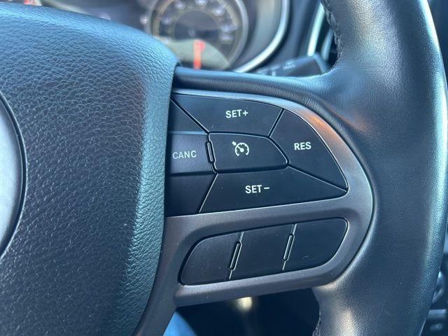 used 2019 Jeep Cherokee car, priced at $21,499