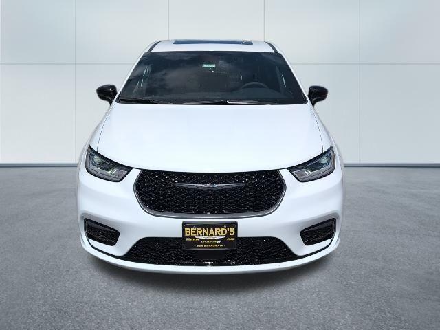 new 2026 Chrysler Pacifica car, priced at $48,505