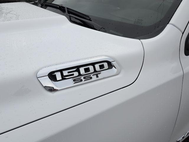 new 2025 Ram 1500 car, priced at $55,888