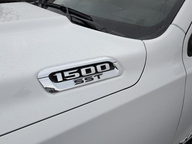 new 2025 Ram 1500 car, priced at $58,988