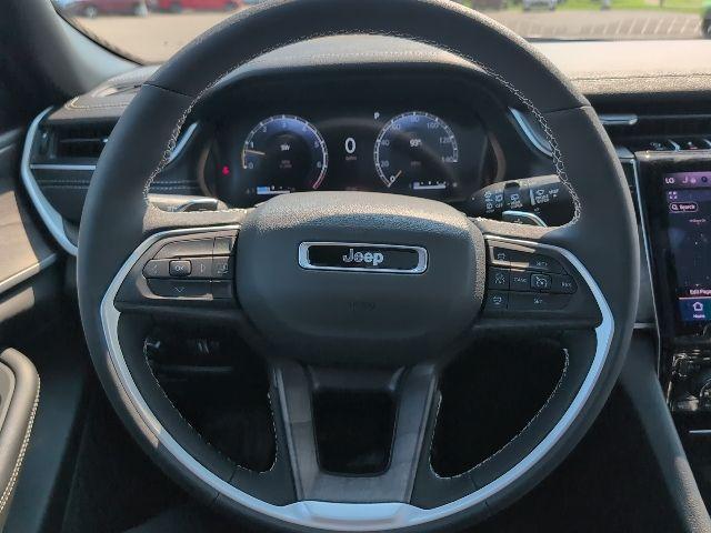 new 2025 Jeep Grand Cherokee car, priced at $50,688