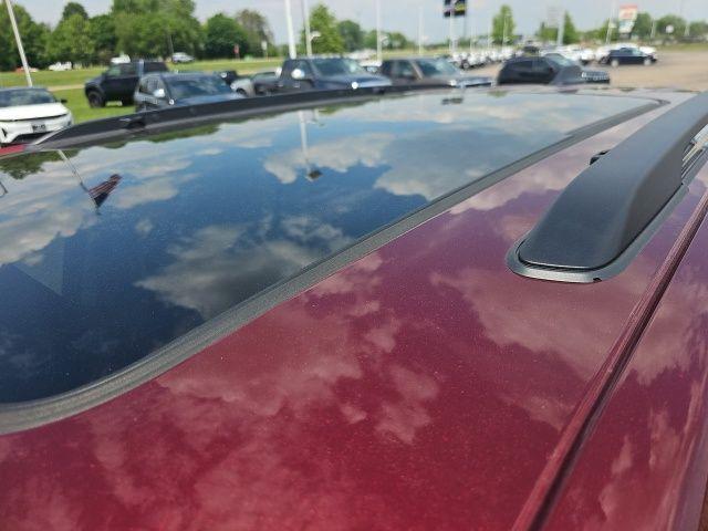 used 2022 Jeep Grand Cherokee car, priced at $35,999