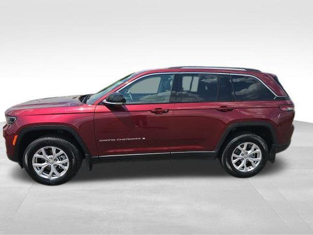 used 2022 Jeep Grand Cherokee car, priced at $35,999