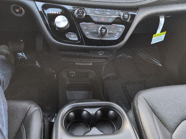 new 2026 Chrysler Pacifica car, priced at $47,888