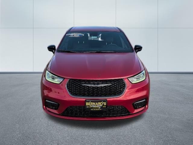 new 2026 Chrysler Pacifica car, priced at $47,888