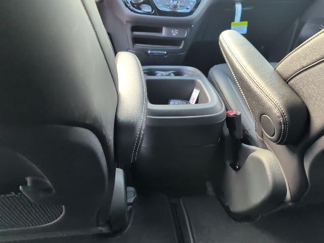 new 2026 Chrysler Pacifica car, priced at $47,888