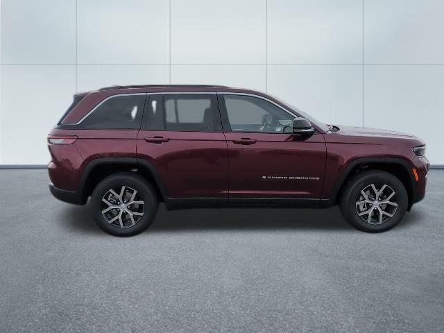 new 2025 Jeep Grand Cherokee car, priced at $45,888