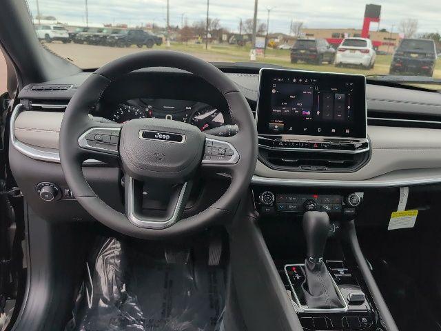 new 2025 Jeep Compass car, priced at $30,988