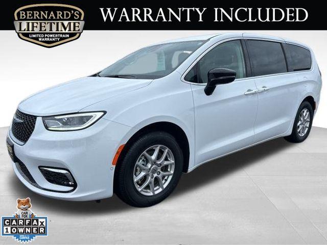 used 2024 Chrysler Pacifica car, priced at $33,999