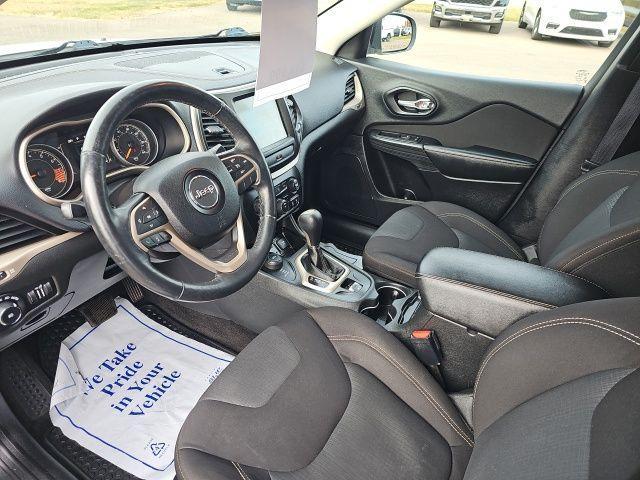 used 2015 Jeep Cherokee car, priced at $11,999