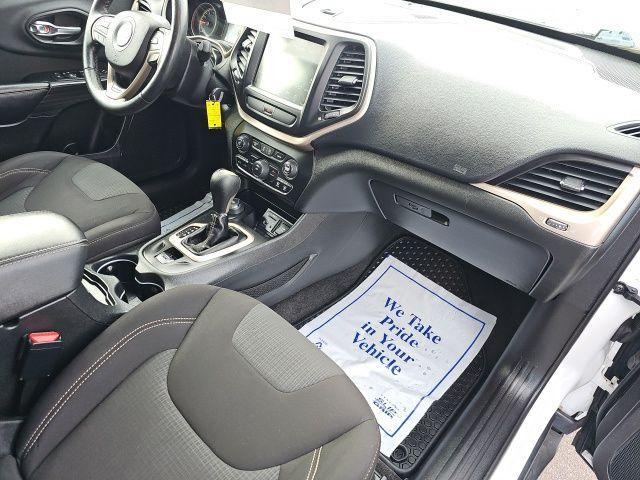 used 2015 Jeep Cherokee car, priced at $11,999