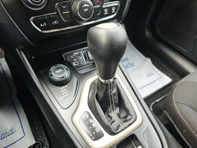 used 2015 Jeep Cherokee car, priced at $11,999