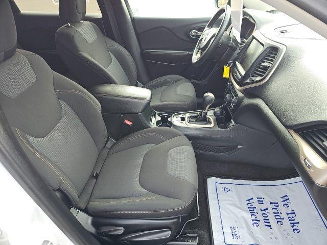 used 2015 Jeep Cherokee car, priced at $11,999