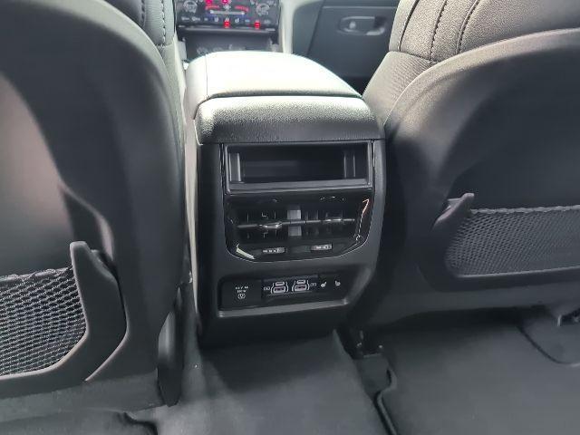 new 2025 Jeep Grand Cherokee car, priced at $46,288