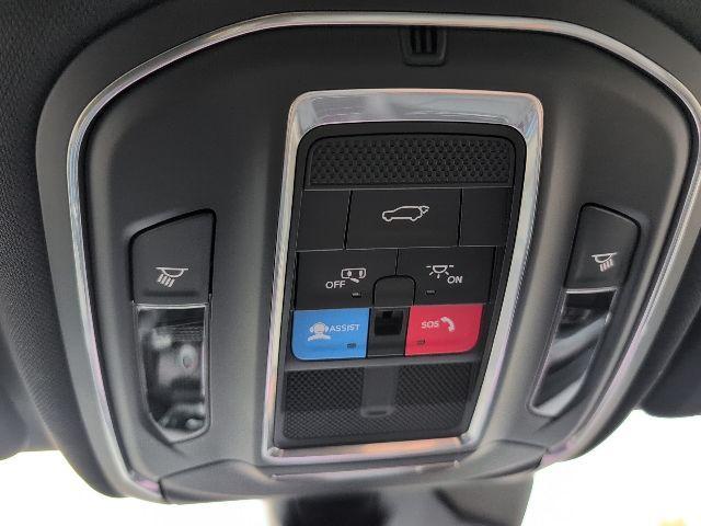 new 2025 Jeep Grand Cherokee car, priced at $46,288