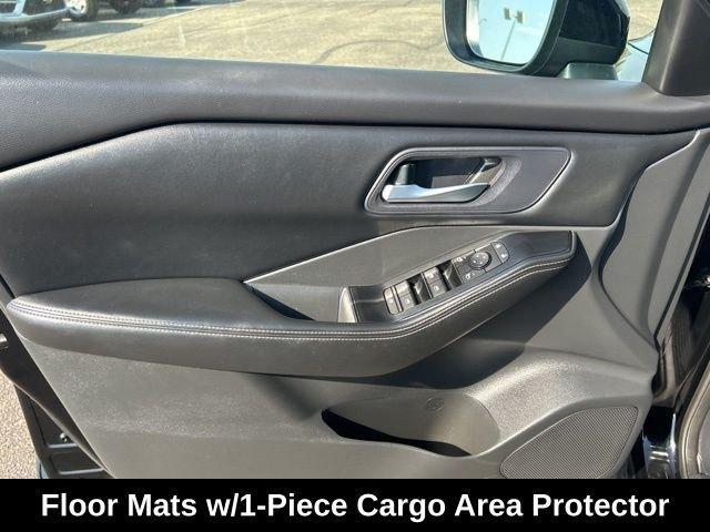 used 2024 Nissan Rogue car, priced at $22,999