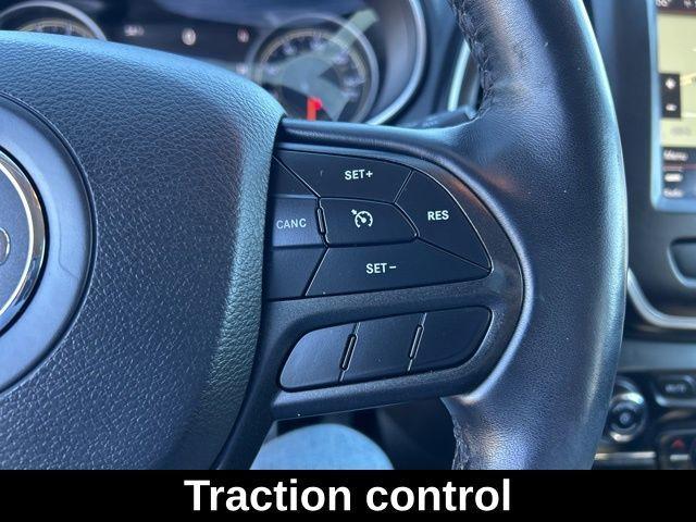 used 2019 Jeep Cherokee car, priced at $15,999