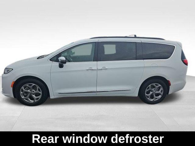 used 2023 Chrysler Pacifica car, priced at $27,499