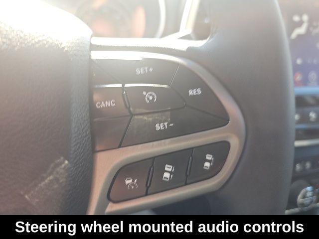 used 2022 Jeep Cherokee car, priced at $25,999
