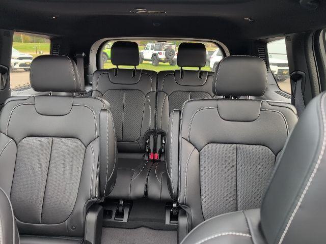 new 2025 Jeep Grand Cherokee L car, priced at $58,655