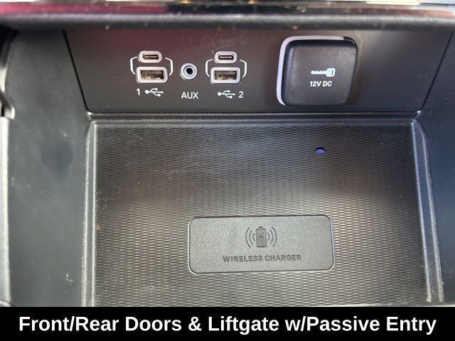 used 2023 Jeep Grand Cherokee car, priced at $32,999