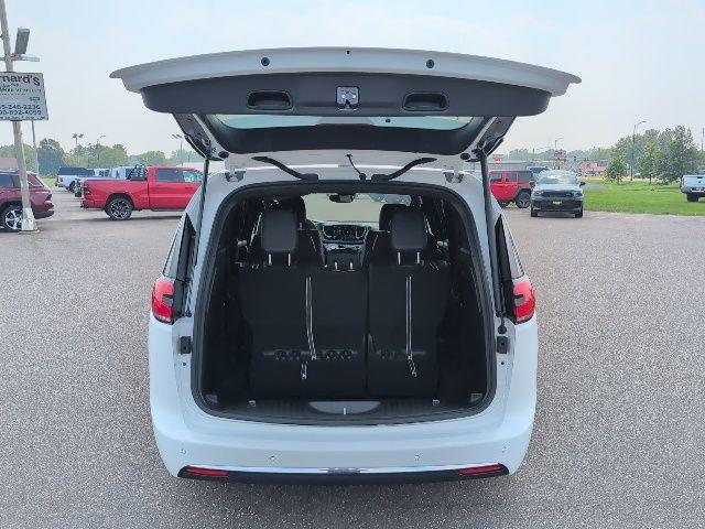 new 2025 Chrysler Pacifica car, priced at $42,488