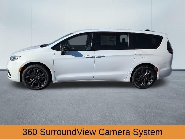 new 2026 Chrysler Pacifica car, priced at $38,888