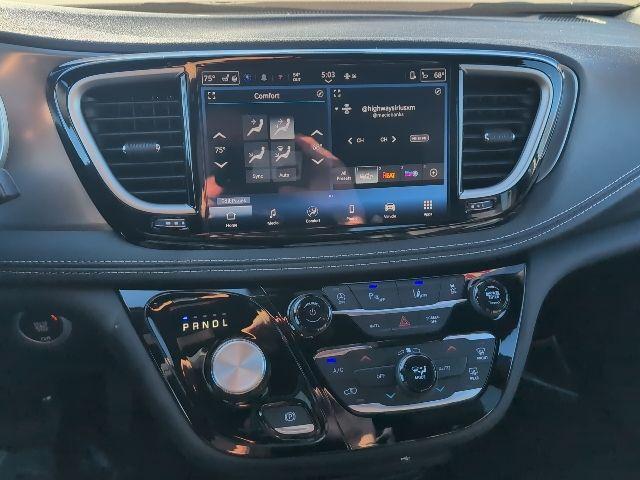 new 2026 Chrysler Pacifica car, priced at $38,888