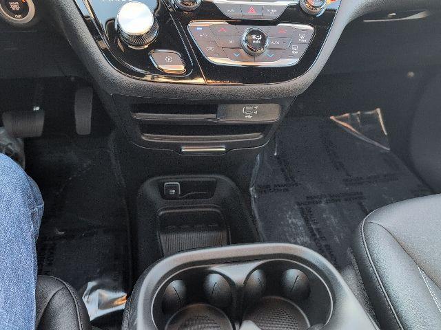 new 2026 Chrysler Pacifica car, priced at $38,888