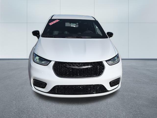 new 2026 Chrysler Pacifica car, priced at $38,888