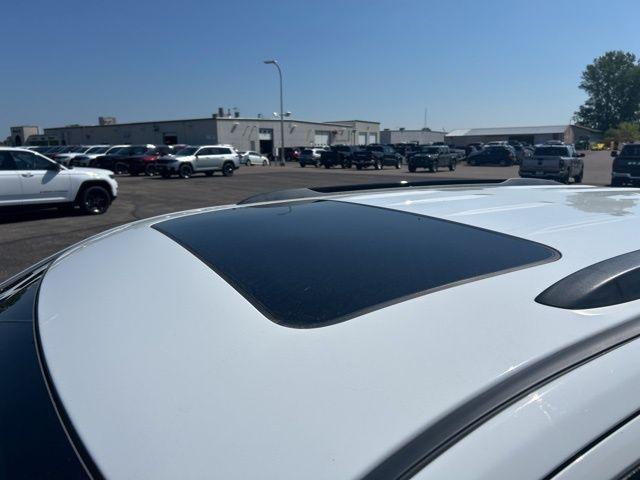 used 2020 Jeep Grand Cherokee car, priced at $23,999