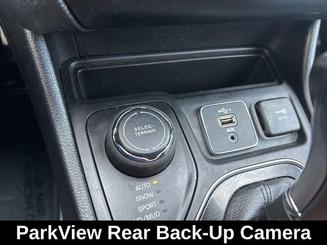 used 2022 Jeep Cherokee car, priced at $26,999