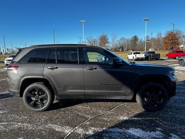 new 2025 Jeep Grand Cherokee car, priced at $51,988