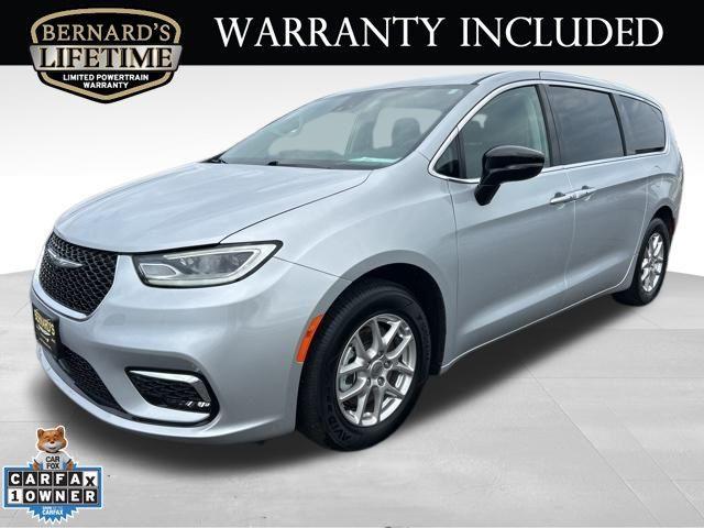 used 2024 Chrysler Pacifica car, priced at $32,499