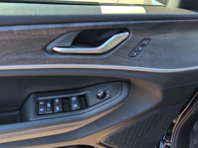 new 2025 Jeep Grand Cherokee L car, priced at $52,688