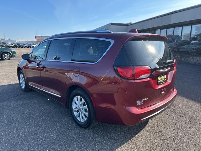 used 2018 Chrysler Pacifica car, priced at $11,999