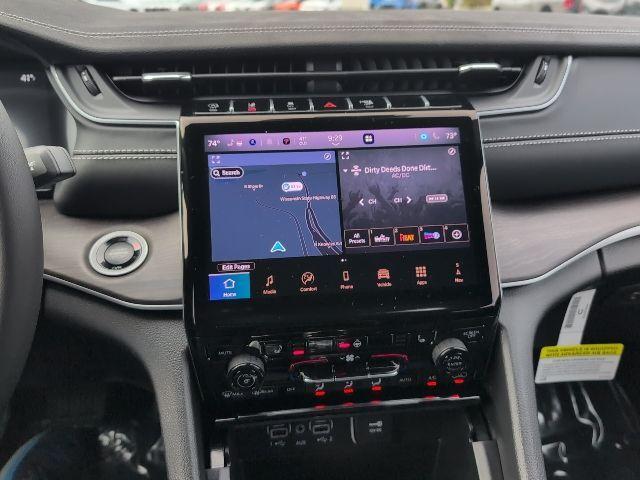 new 2025 Jeep Grand Cherokee car, priced at $43,488