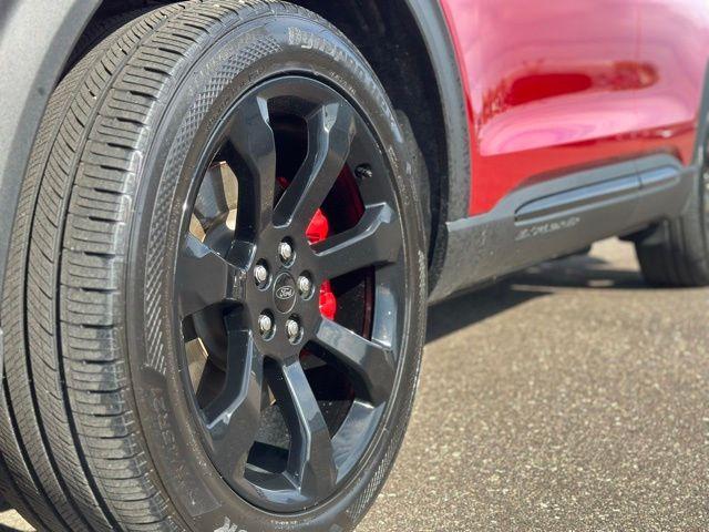used 2023 Ford Explorer car, priced at $38,999