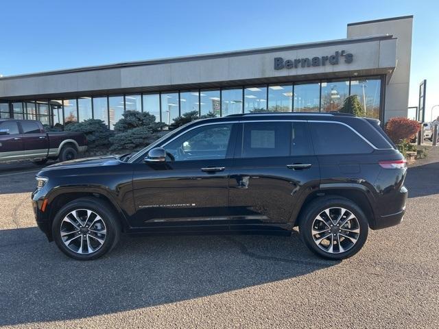 used 2023 Jeep Grand Cherokee car, priced at $43,599