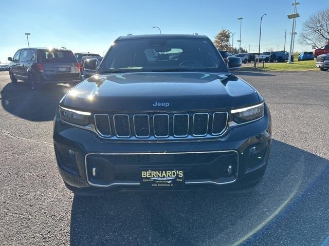 used 2023 Jeep Grand Cherokee car, priced at $43,599