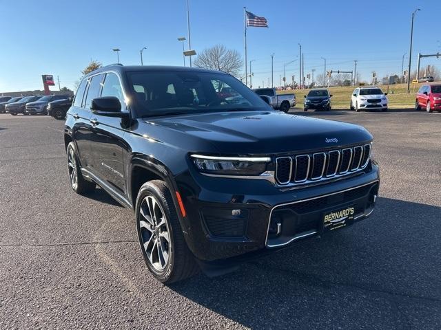 used 2023 Jeep Grand Cherokee car, priced at $43,599