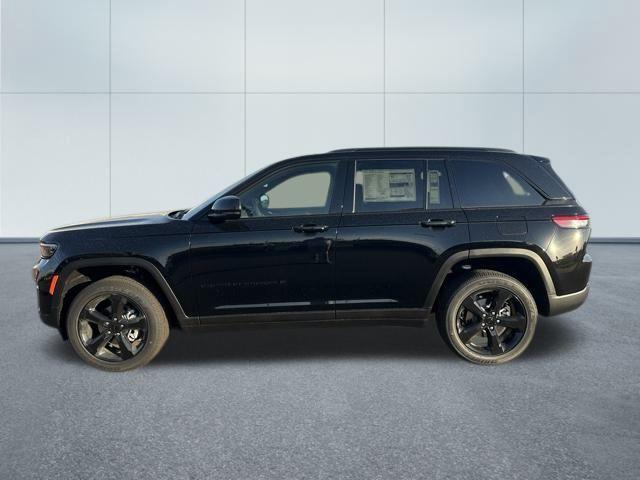 new 2025 Jeep Grand Cherokee car, priced at $44,288