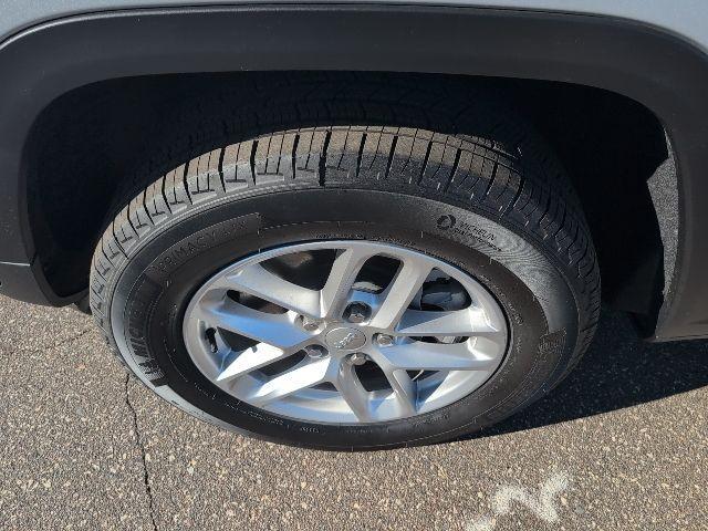 new 2025 Jeep Grand Cherokee L car, priced at $38,888