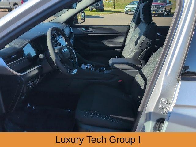 new 2025 Jeep Grand Cherokee L car, priced at $38,888