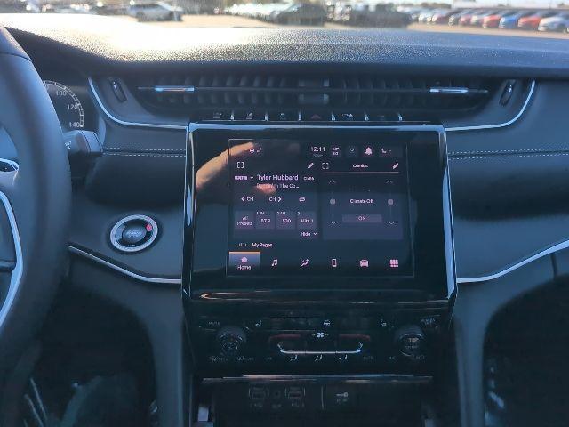 new 2025 Jeep Grand Cherokee L car, priced at $38,888