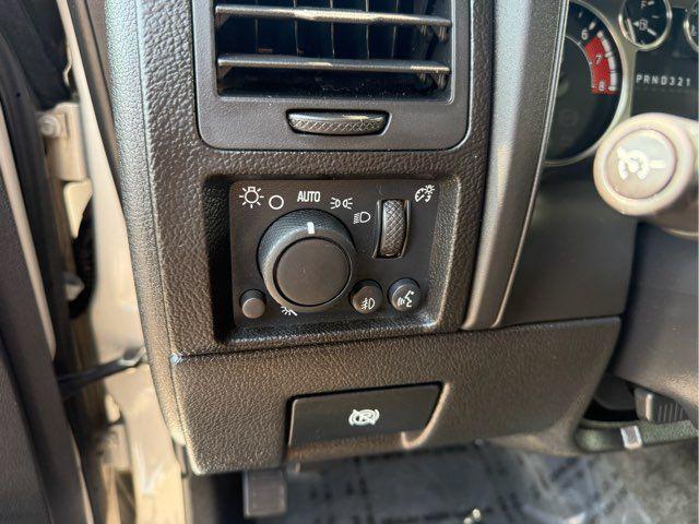 used 2008 Hummer H3 car, priced at $13,500